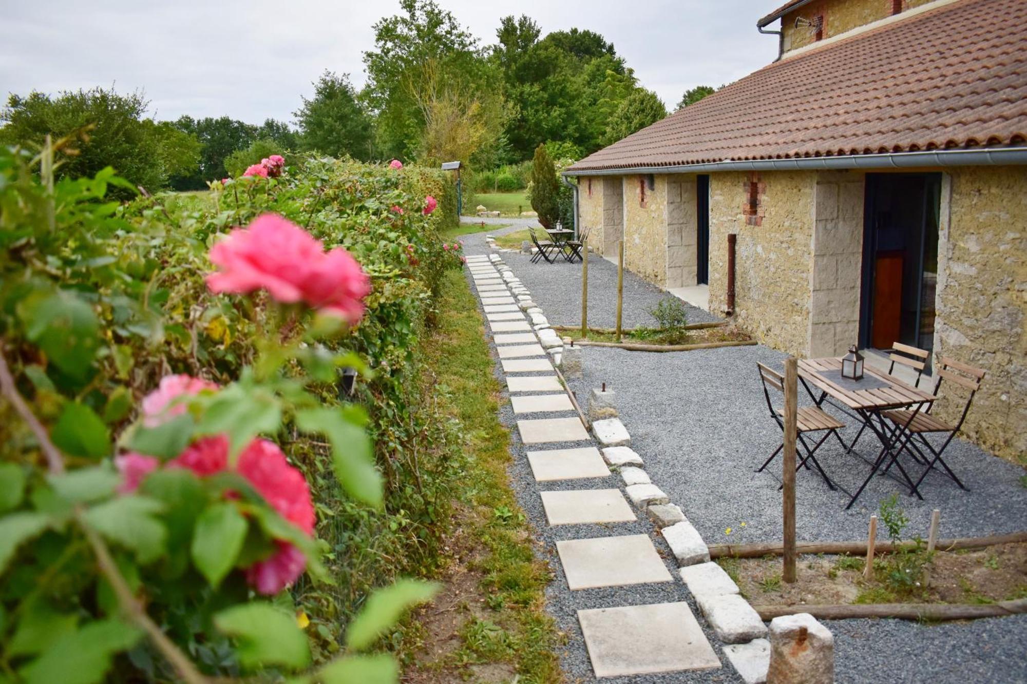 L'Oree Du Bois Gaubau Saint-Georges-sur-Layon 外观 照片